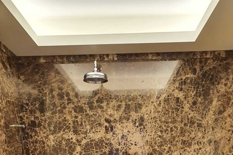 rifacimento bagno in marmo