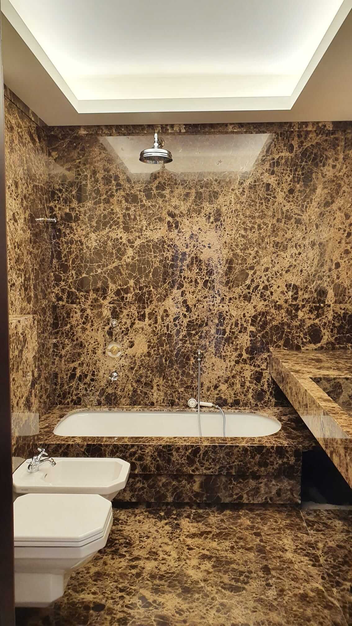 bagno in marmo
